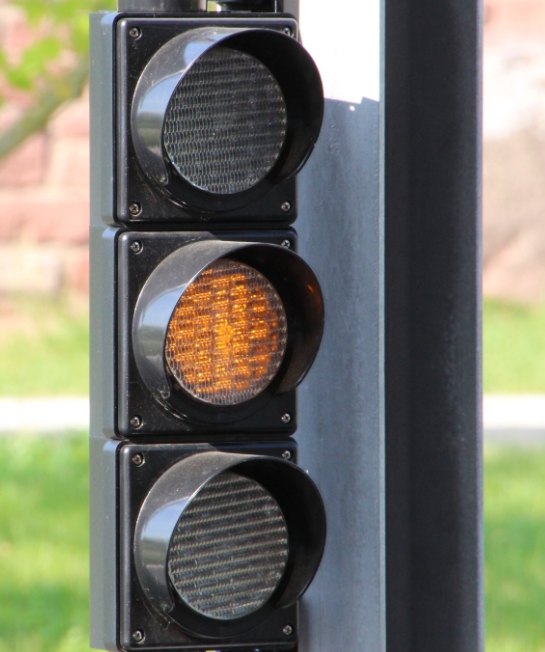 立式插件機(jī)在 LED 照明產(chǎn)業(yè)中有何獨(dú)特優(yōu)勢(shì)？